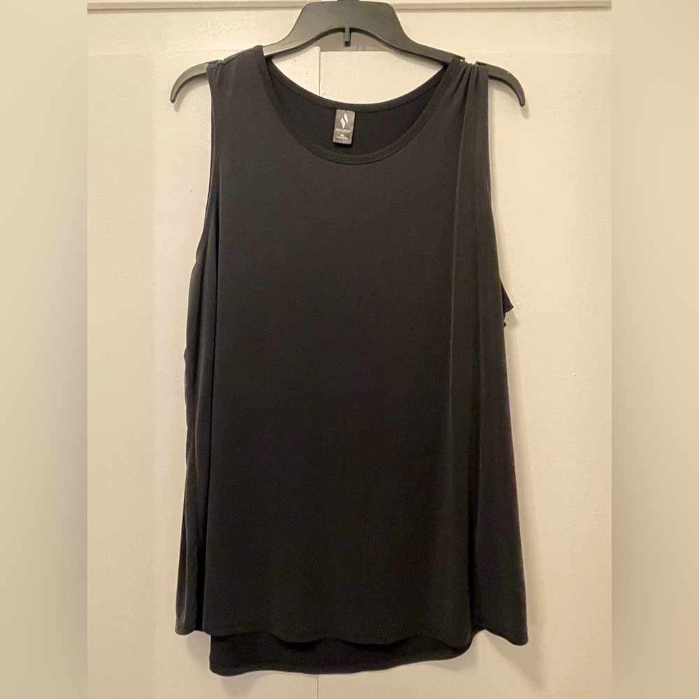 Skechers Tank